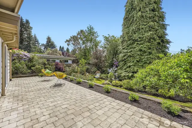 Expansive, patio with full sun exposure.