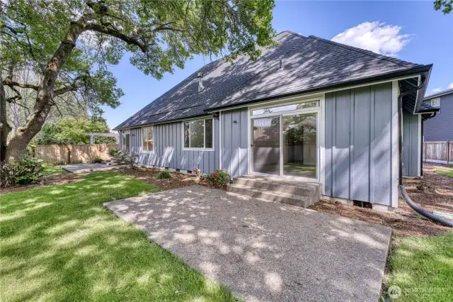 Relax on the patio in the shade of the Oak Tree.  Perfect for warm summer afternoons.