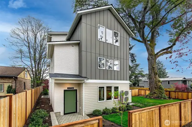 Welcome to 10706 Fremont Ave N!