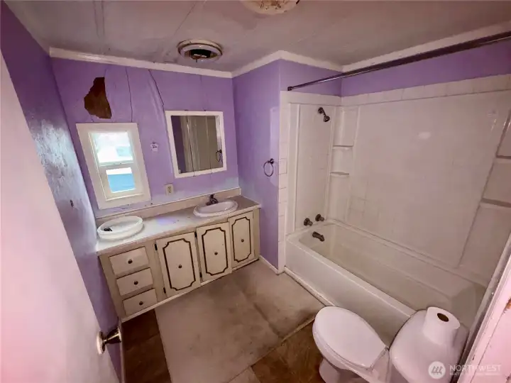 Full bathroom