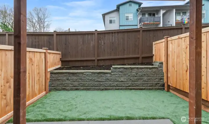 Photographs are for illustrative purposes only. Features, finishes, interior/exterior colors, landscaping and floorplan shown may vary from actual homes built