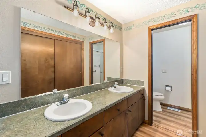 Primary bath