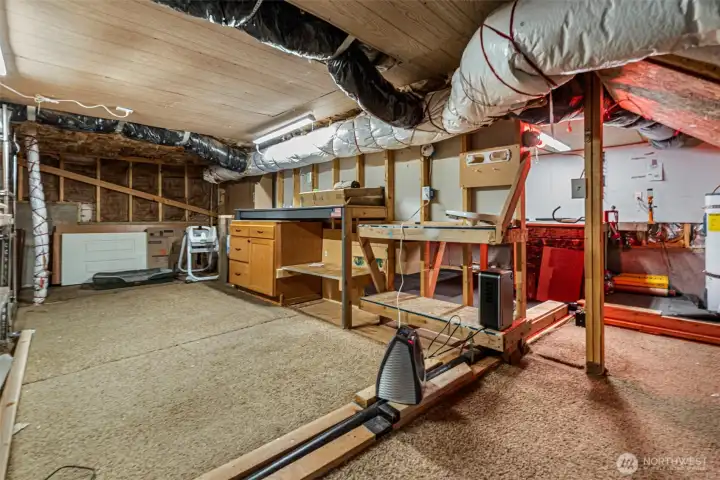 Crawl Space off garage