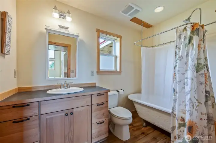 Main Floor Guest Bath Main Floor Guest Bath