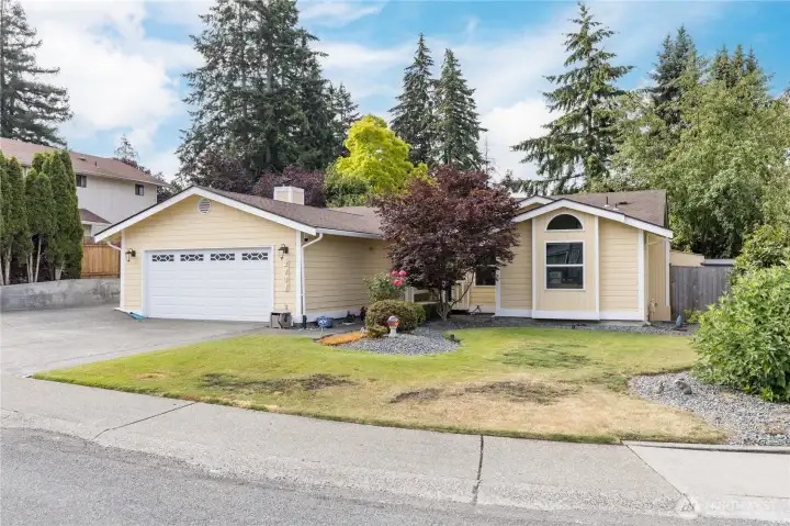 The home is on a corner lot, with a wrap-around yard and 2 RV access areas The home is on a corner lot, with a wrap-around yard and 2 RV access areas