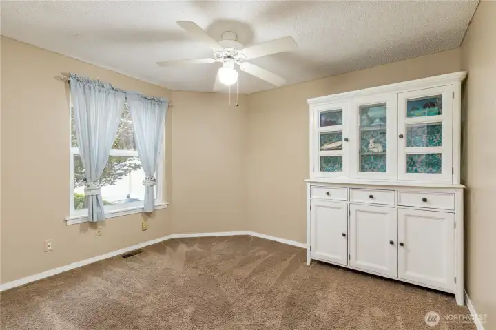 Bedroom, with carpeting and a fan/light Bedroom, with carpeting and a fan/light