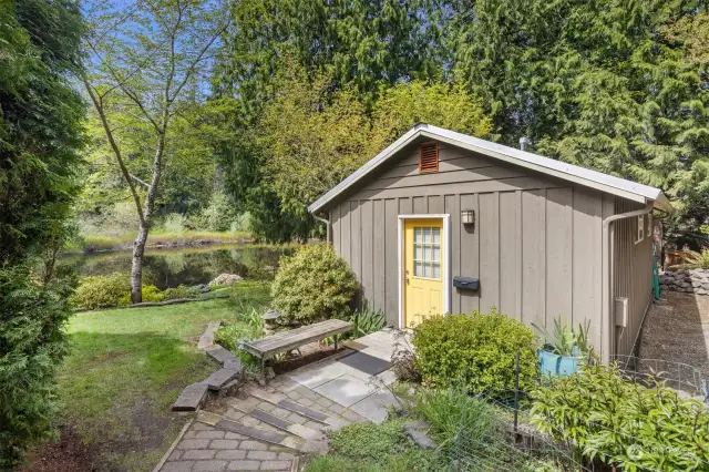Situated lakeside is the most darling  detached 450SF cottage
