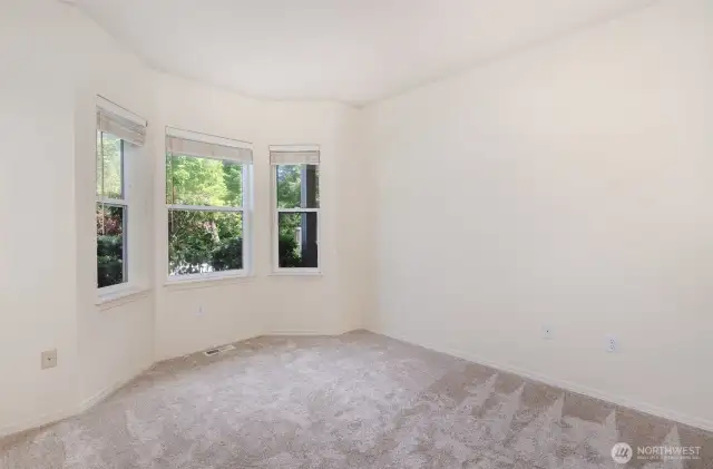 Second Bedroom (not staged) New Carpet