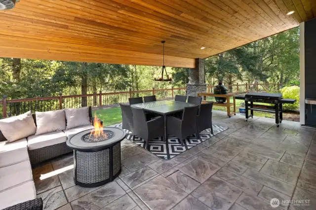 Private, lush views of the backyard and greenbelt!
