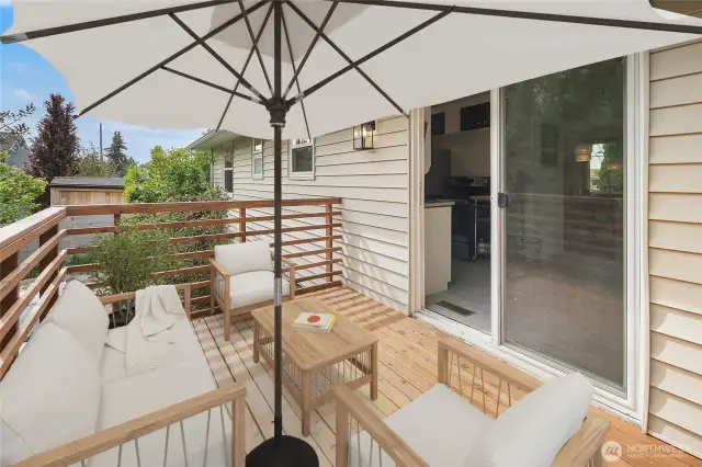 Deck virtually staged