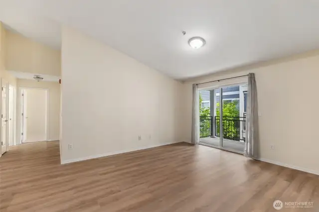 The hallway on the left of the Dining Area leads to 2 Bedrooms, 2 Bathrooms & a Laundry Area.