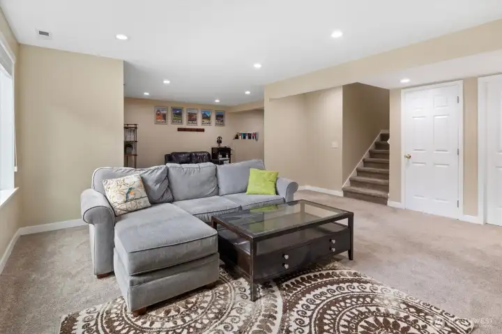 Daylight basement with private stairway