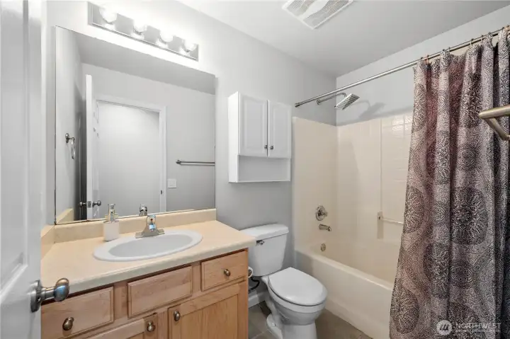 Cozy Second Bathroom