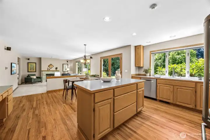 The kitchen/breakfast nook/family room area is a great place to be! The kitchen/breakfast nook/family room area is a great place to be!