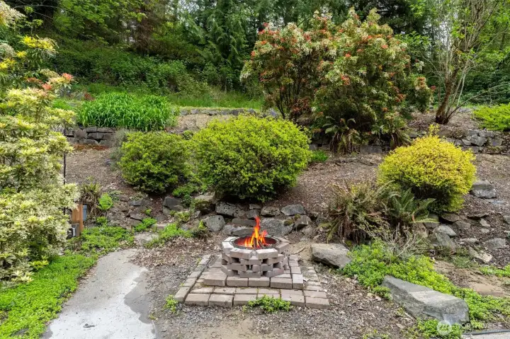Fire pit