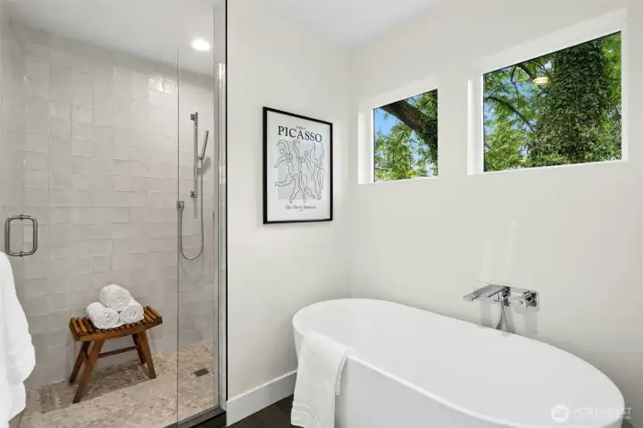 Soaking tub. Soaking tub.