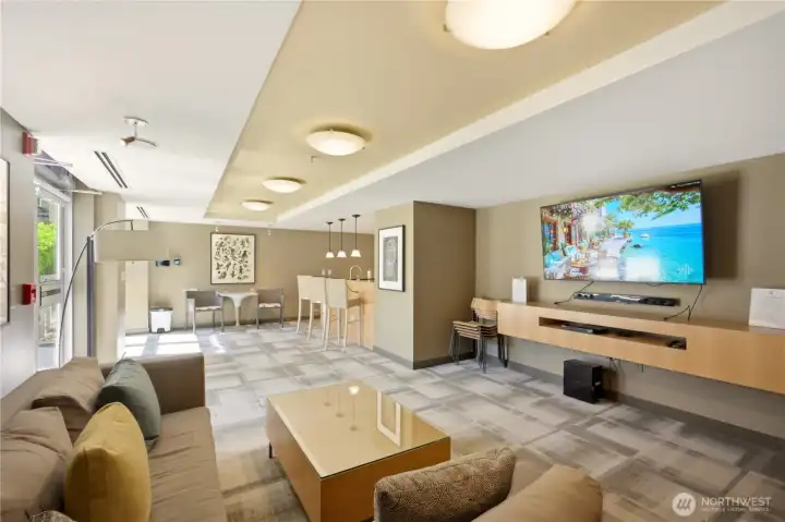 2nd Floor amenities perfect for hosting friends. 2nd Floor amenities perfect for hosting friends.