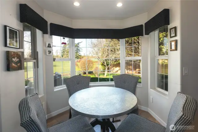 Cozy eating space right off the kitchen.