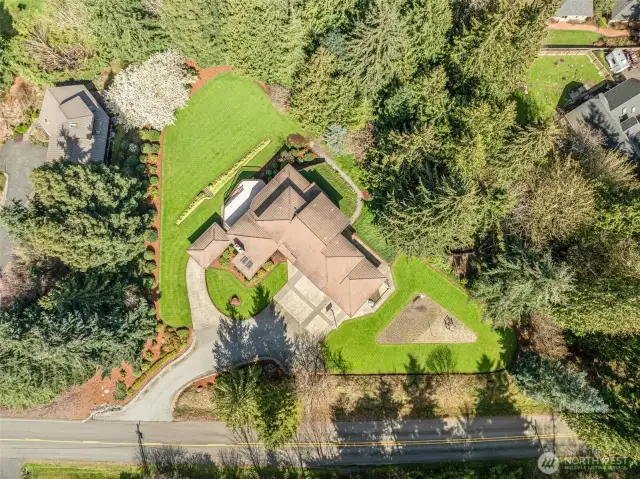 Aerial view of home. Invisible fence installed.