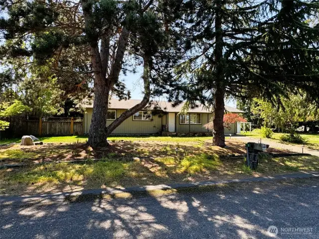 Welcome to 31 Burnt Mountain Place, Sequim, WA!