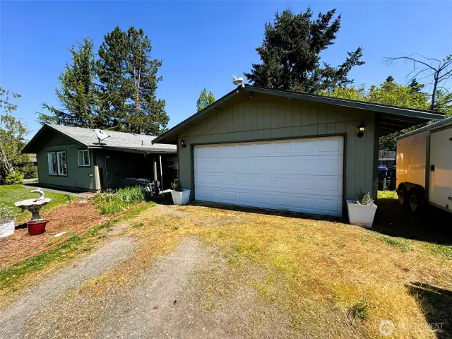 2-Car Garage