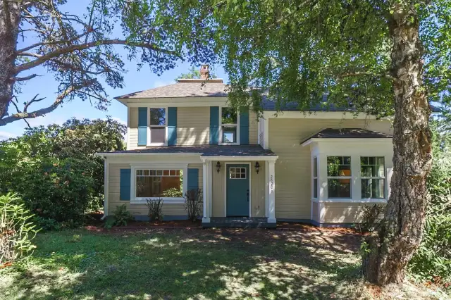 Front of house on Park Ave