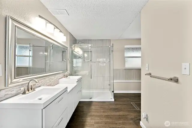 Main Bedroom Bathroom