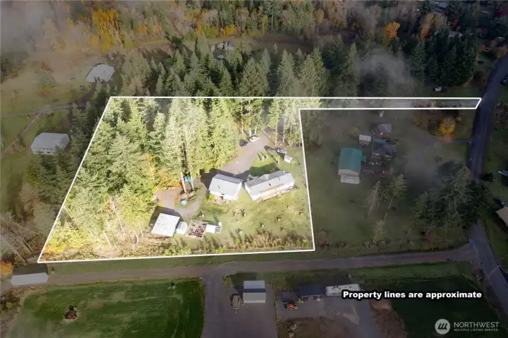 Aerial View/Approximate property lines