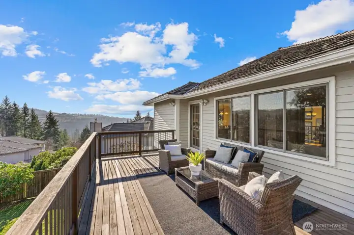 Imagine summer Happy Hours or late-night star gazing on the generously sized deck.