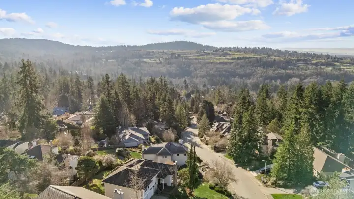 You can practically reach out and touch Newcastle Golf Course on a clear day!