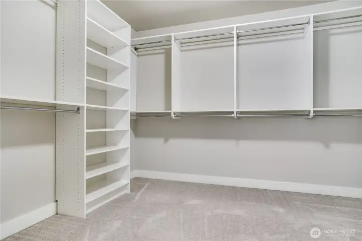 Walk-in Closet