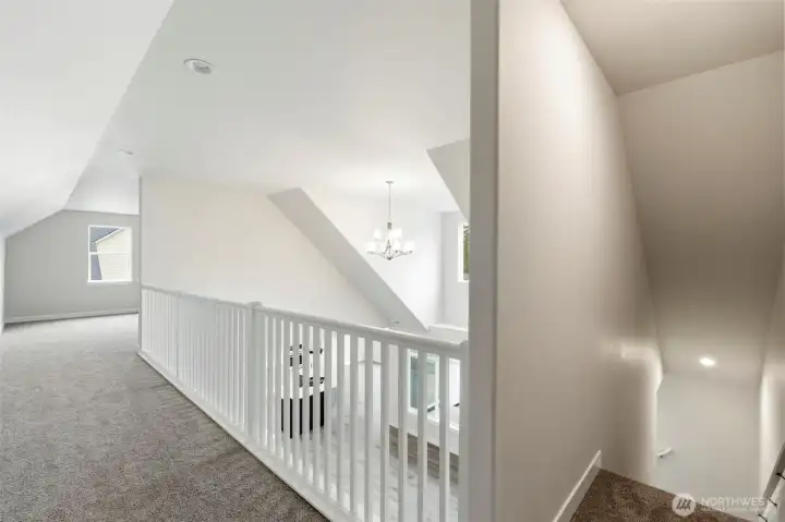 Photos are for illustration purposes only. Builder reserves the right to make changes without notification.