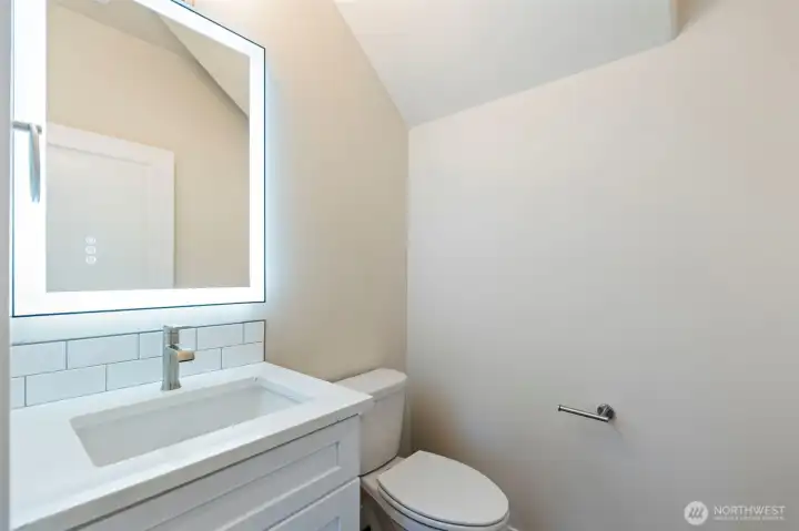 Photos are for illustration purposes only. Builder reserves the right to make changes without notification.