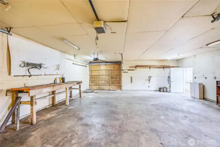 Detached garage, multiple doors