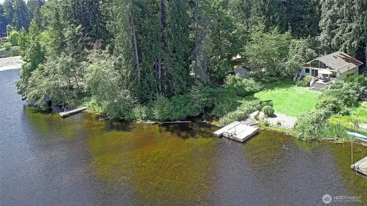 Aerial view showing the property from the lake