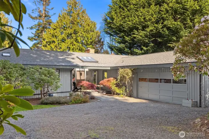 Charming rambler with an attached 2 car garage. Charming rambler with an attached 2 car garage.