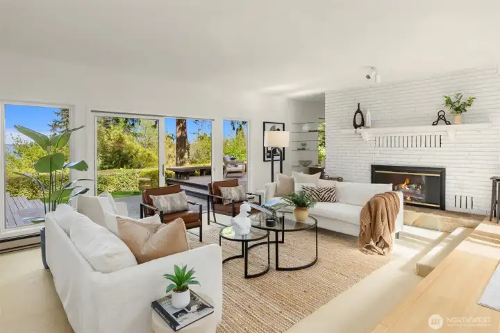 Wonderful look and feel - move-in-ready while you plan your custom updates. Wonderful look and feel - move-in-ready while you plan your custom updates.