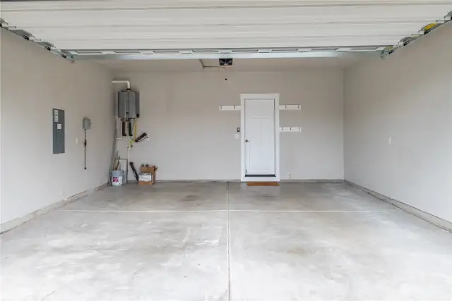 Attached 2 car garage