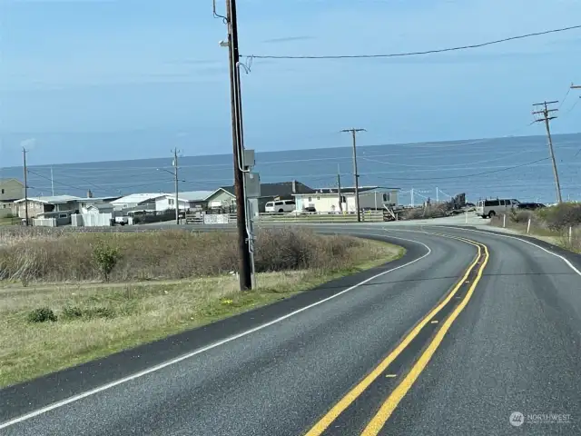 Beach Access nearby on West Beach Rd