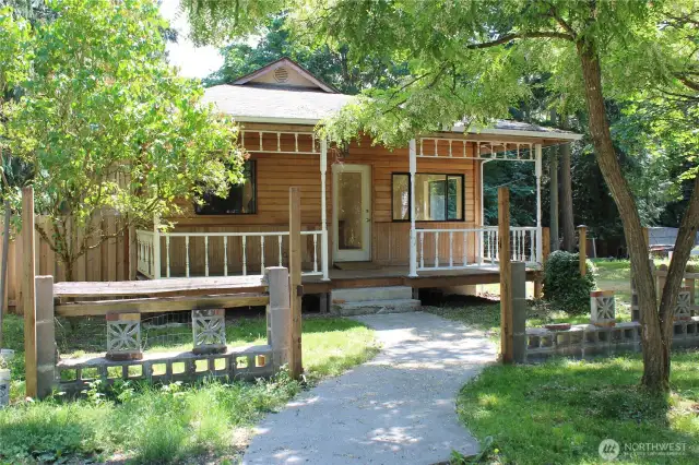 Nice covered porch