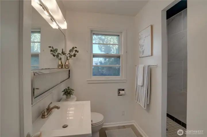 Remodeled Main Floor Bathroom