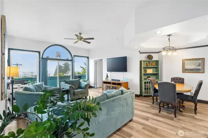 Open living space with tons of light