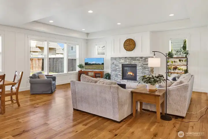 Room for all your guests to spread out!