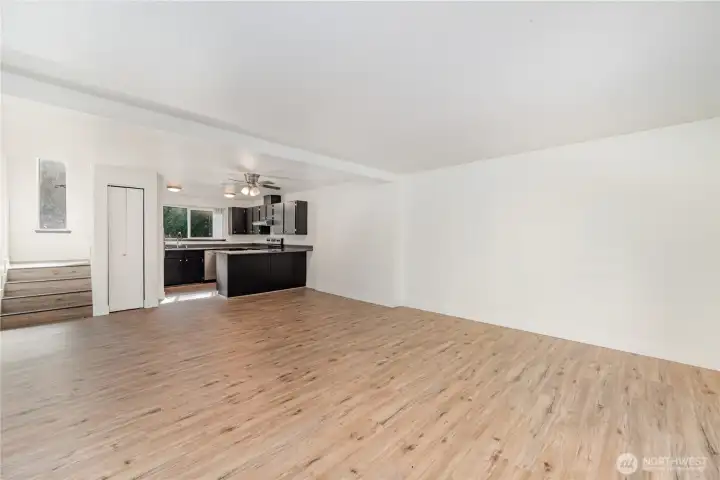 Beautiful main open floor plan.