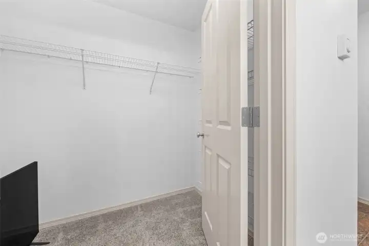 Walk-in closet