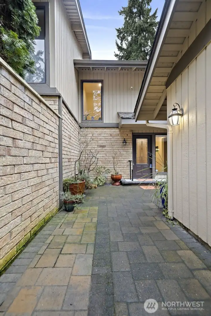 Private Front Courtyard