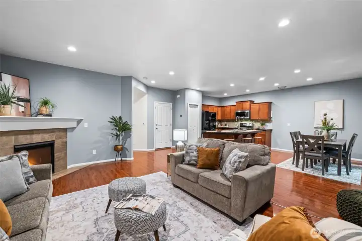 Open concept living, dining and kitchen area