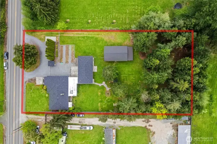 Aerial view of the property. *Property line is approximate
