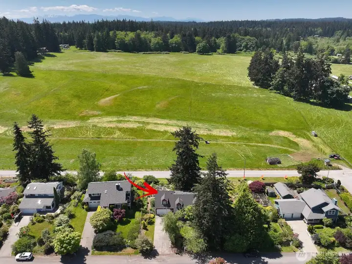 This is a view (from your backyard) of Fossek Farm which runs along Al Anderson Road.