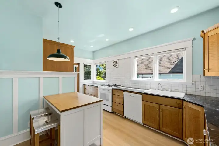 Kitchen with Island